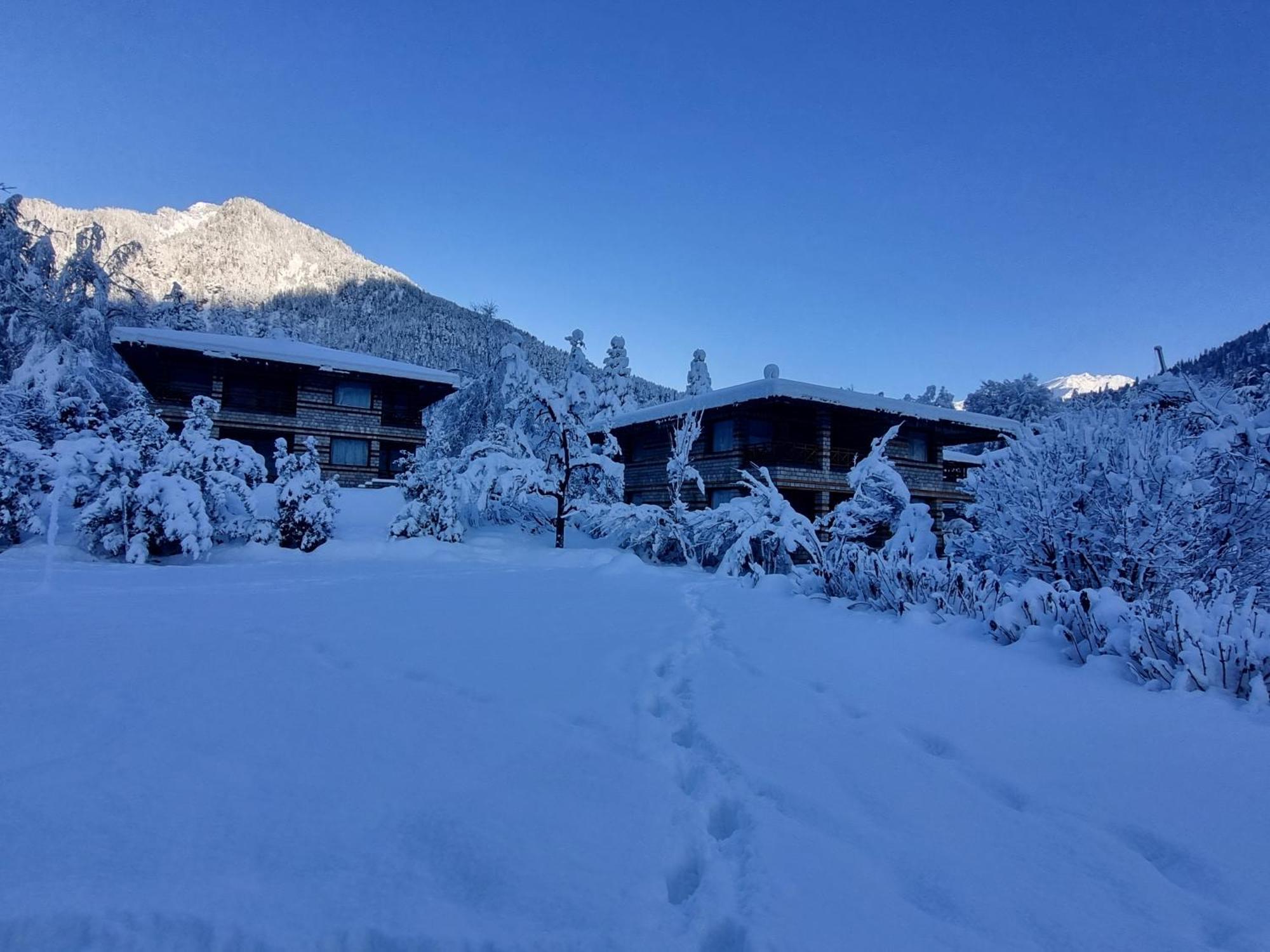 Banon Resorts Manāli Exterior foto
